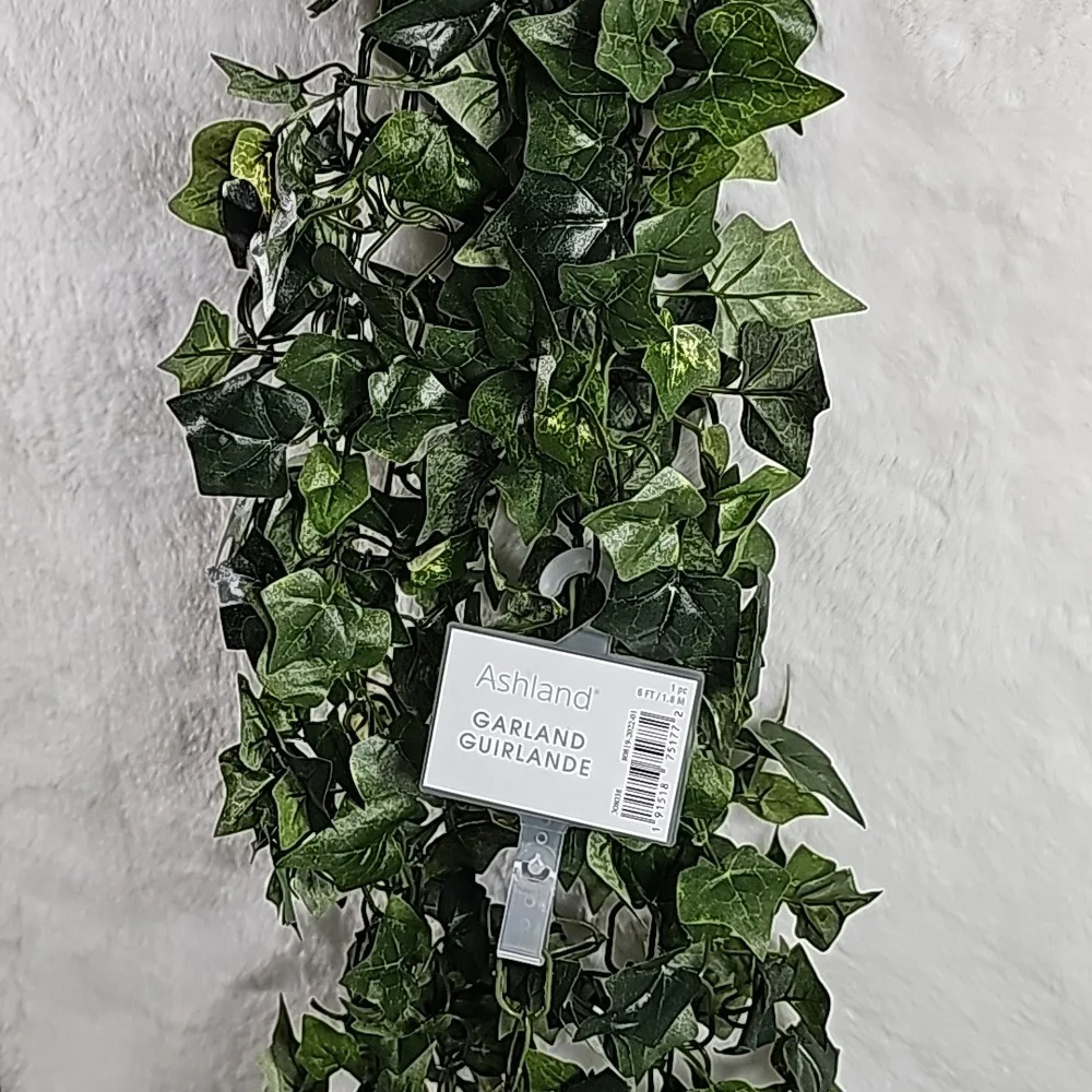Ashland Assorted 6ft. Mini English Ivy Chain